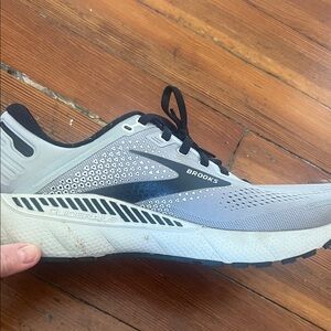 Brooks Light Gray Running Shoes
